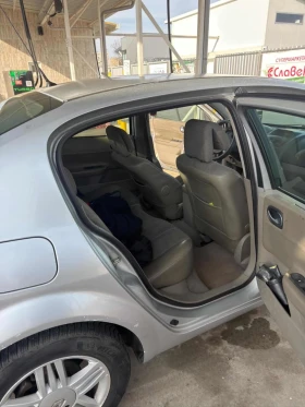 Renault Megane - 2250 € / 4400.62 лв. - 88949446 7