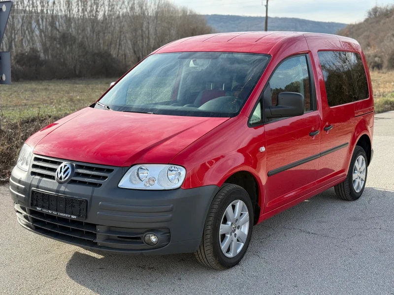 VW Caddy 1.6 Климатик, снимка 3 - Автомобили и джипове - 47333342