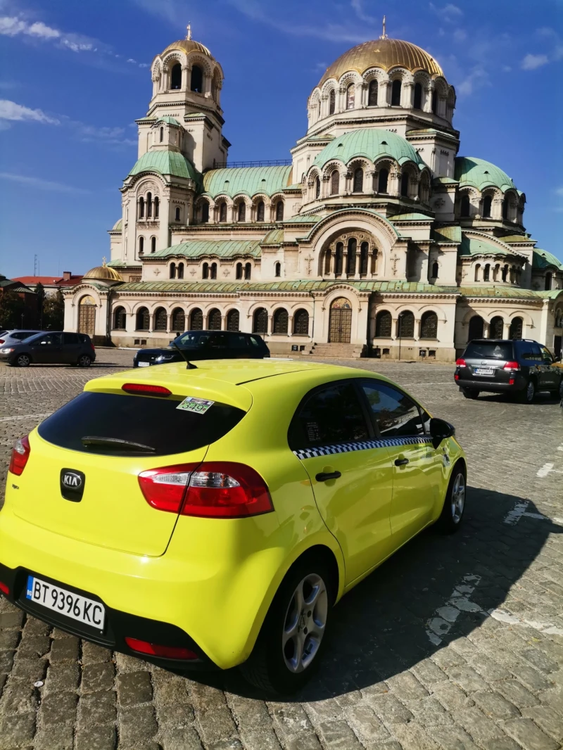 Kia Rio 1.25, снимка 8 - Автомобили и джипове - 47700625