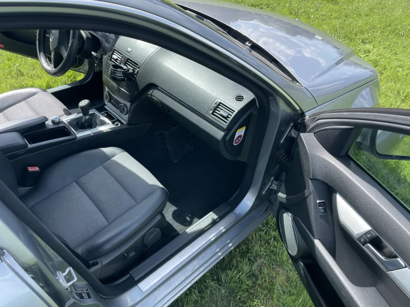 Mercedes-Benz C 200, снимка 11 - Автомобили и джипове - 51322184