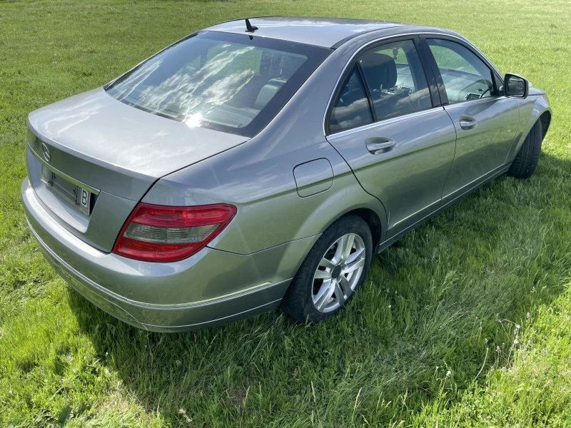 Mercedes-Benz C 200, снимка 8 - Автомобили и джипове - 51322184