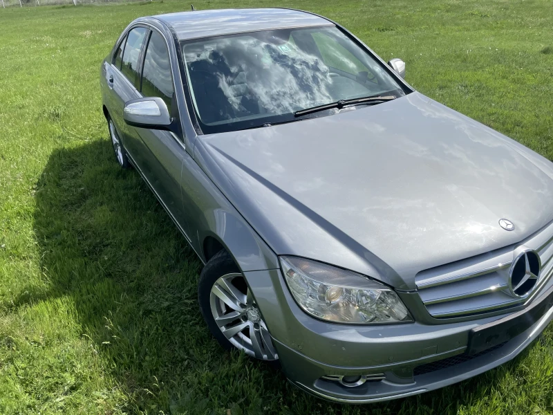Mercedes-Benz C 200, снимка 3 - Автомобили и джипове - 51322184
