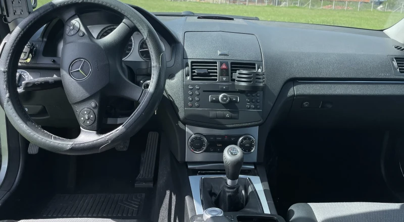 Mercedes-Benz C 200, снимка 5 - Автомобили и джипове - 51322184