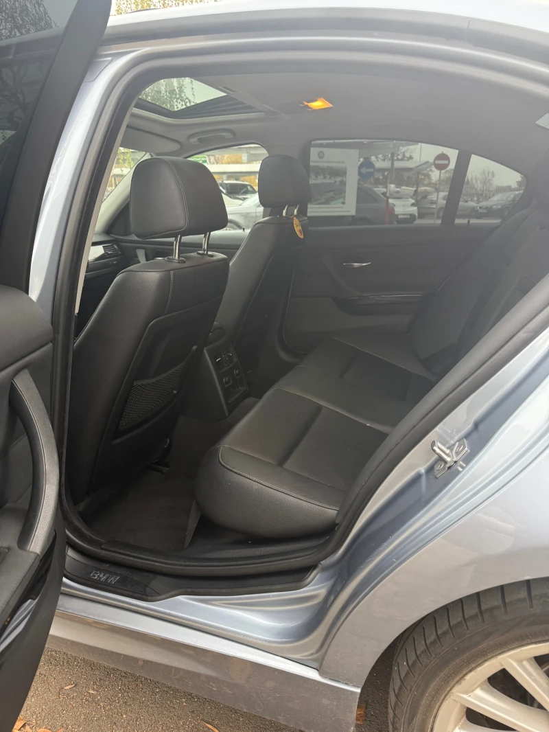 BMW 320  E90 4X4, снимка 7 - Автомобили и джипове - 52503856