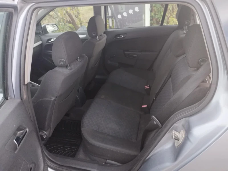 Opel Astra, снимка 10 - Автомобили и джипове - 52624929