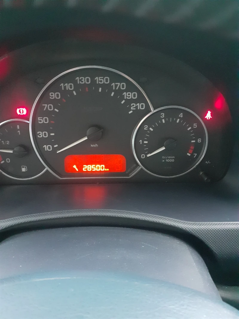 Peugeot 1007, снимка 14 - Автомобили и джипове - 52672653