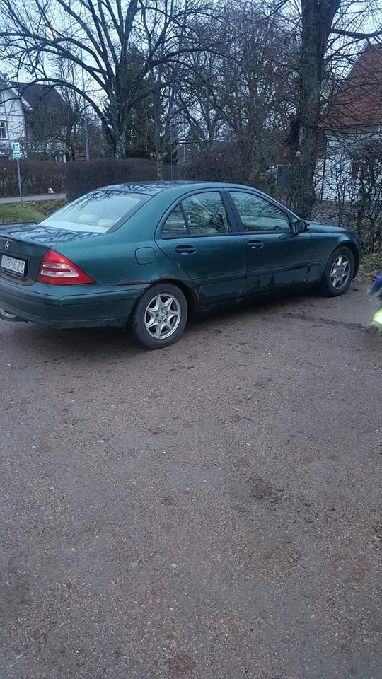 Mercedes-Benz C 220 1.8 I , 2.2cdi, снимка 7 - Автомобили и джипове - 31992568