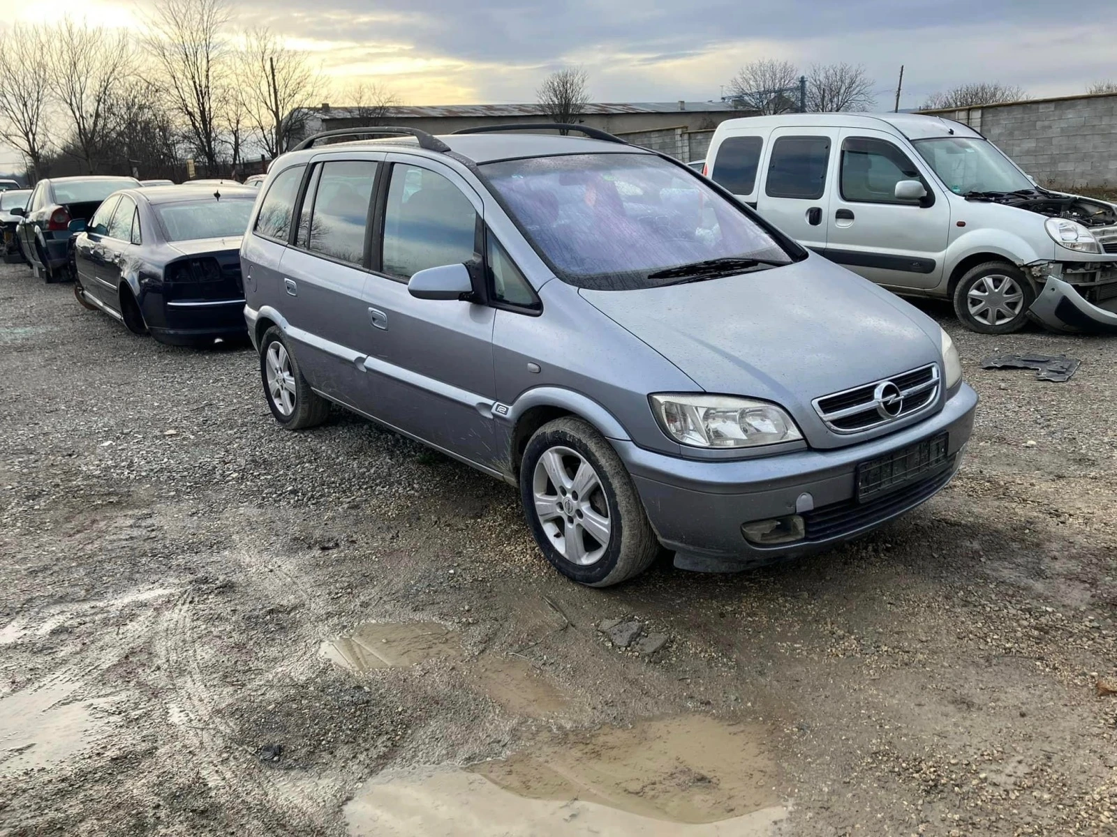 Opel Zafira 2.2DTI 125кс  - изображение 2