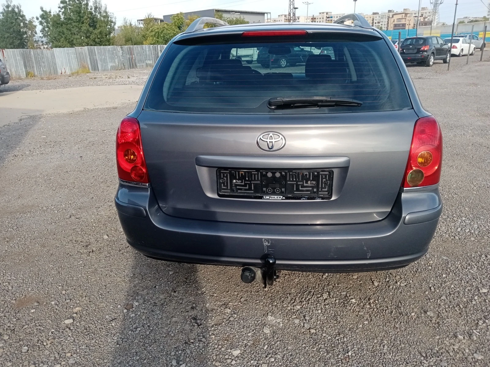 Toyota Avensis 2.0-116кс - изображение 5