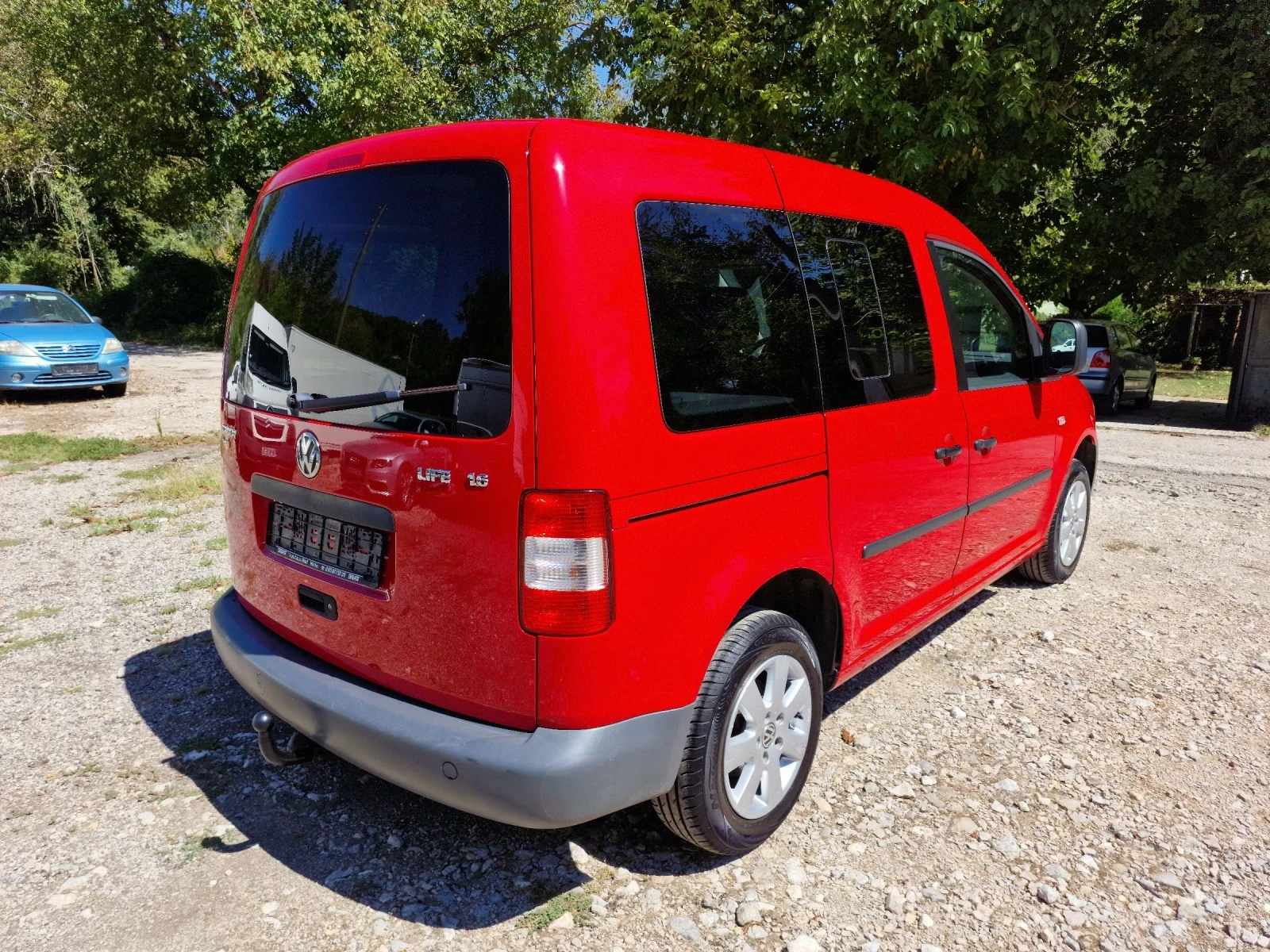 VW Caddy 1.6 Климатик - изображение 4