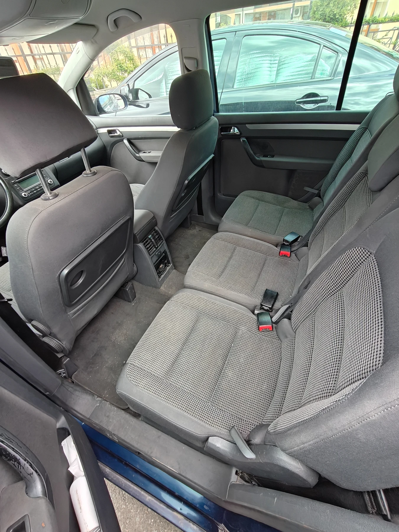 VW Touran  - изображение 7