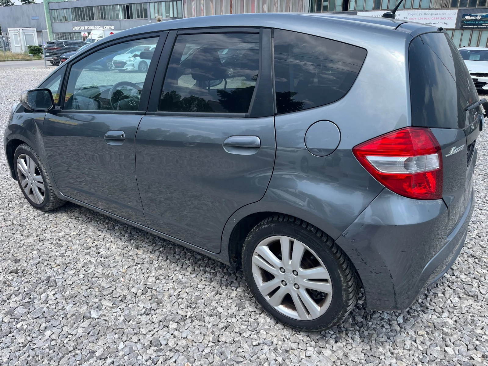 Honda Jazz 1.4i - изображение 3
