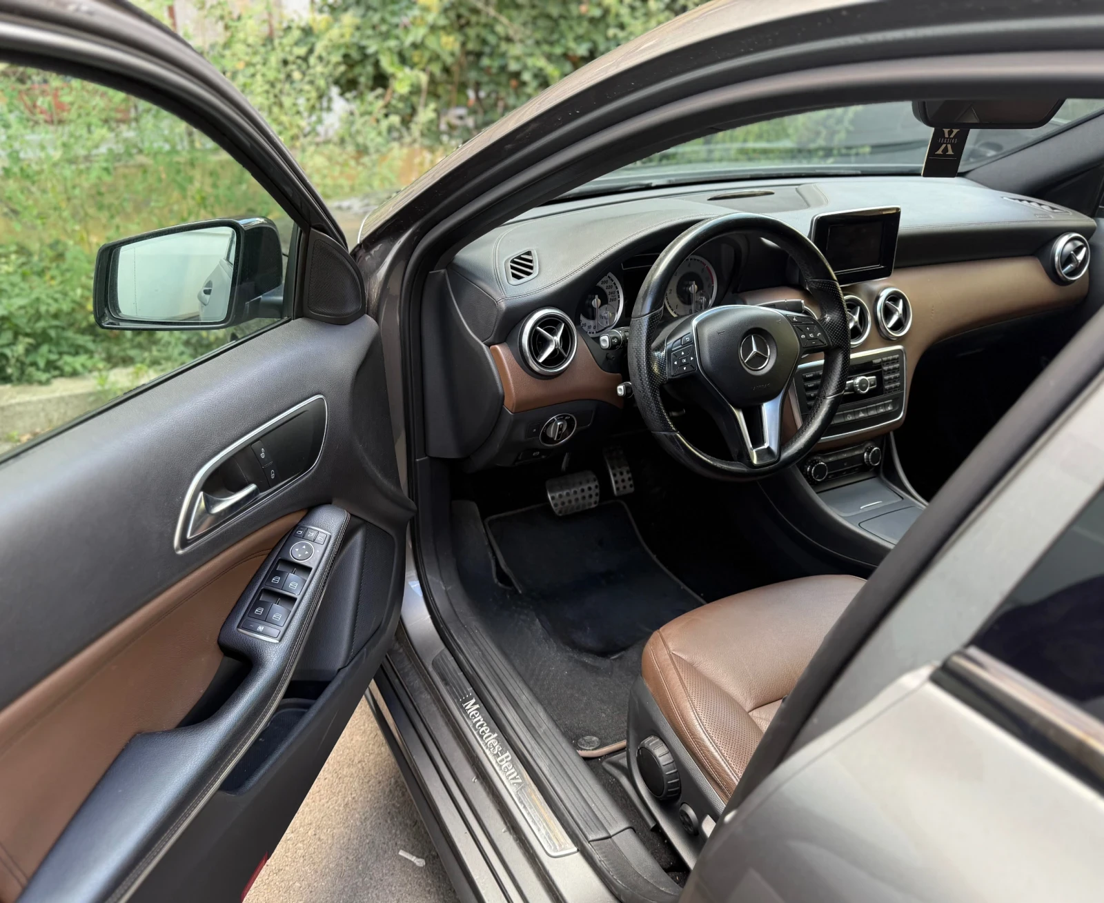 Mercedes-Benz A 180  - изображение 4