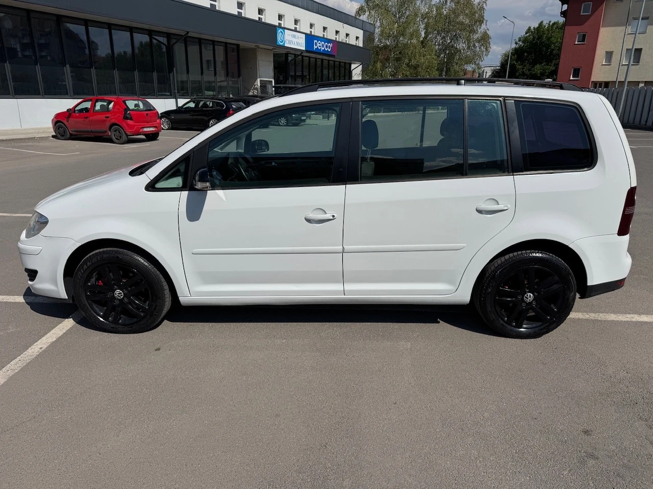 VW Touran 1.9TDI 105кс/АВТОМ./FACELIFT/214000км./НАВИГАЦИЯ - изображение 8