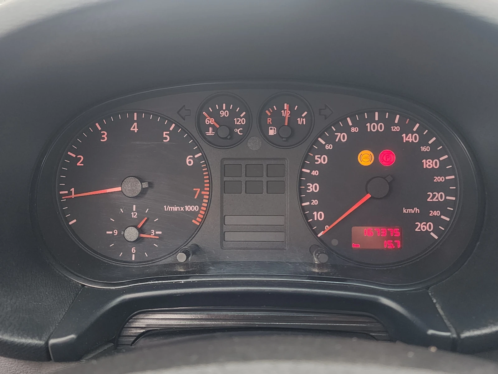 Audi A3 1.8i - изображение 8