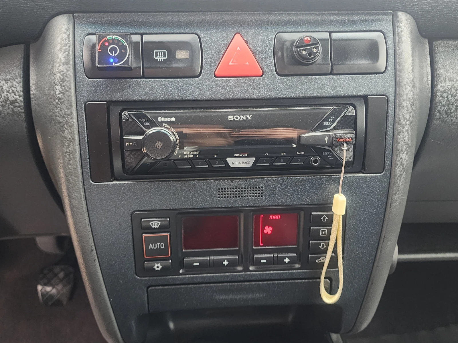 Audi A3 1.8i - изображение 7