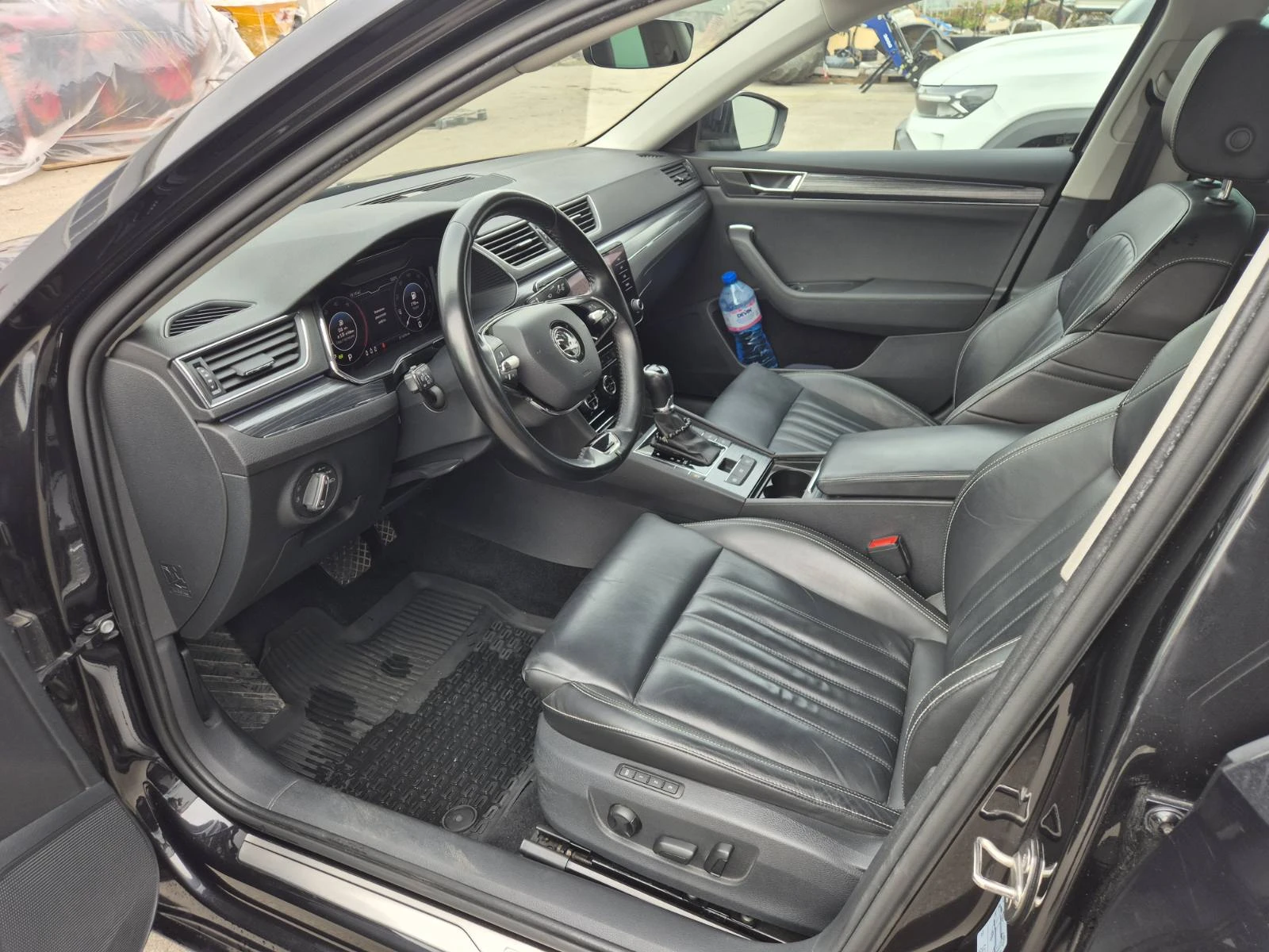 Skoda Superb  - изображение 8