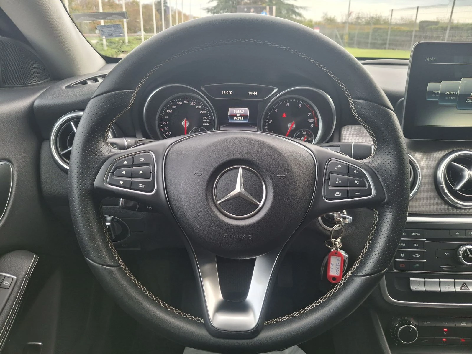 Mercedes-Benz CLA 180 | Mobile.bg   11