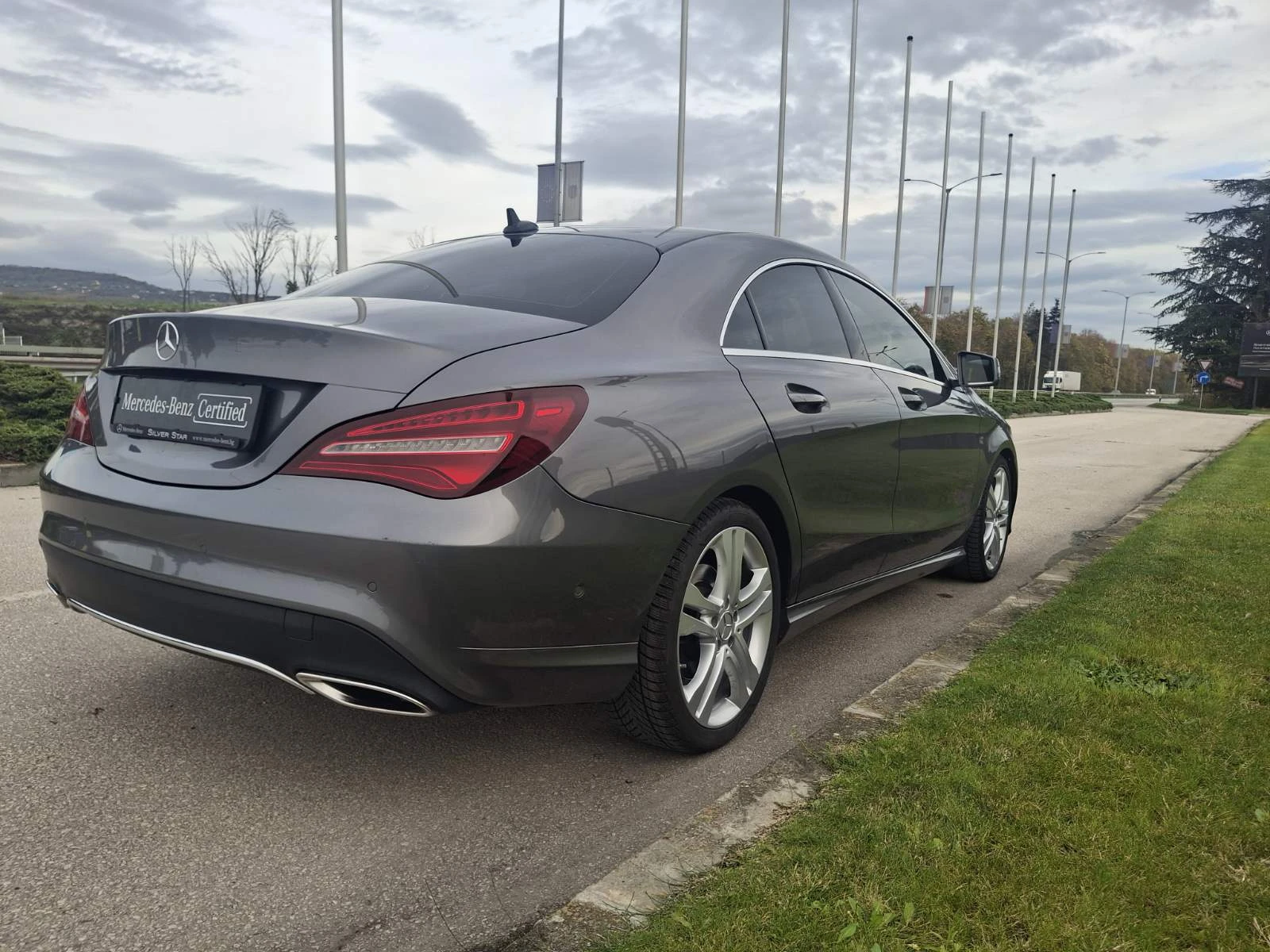 Mercedes-Benz CLA 180  - изображение 4