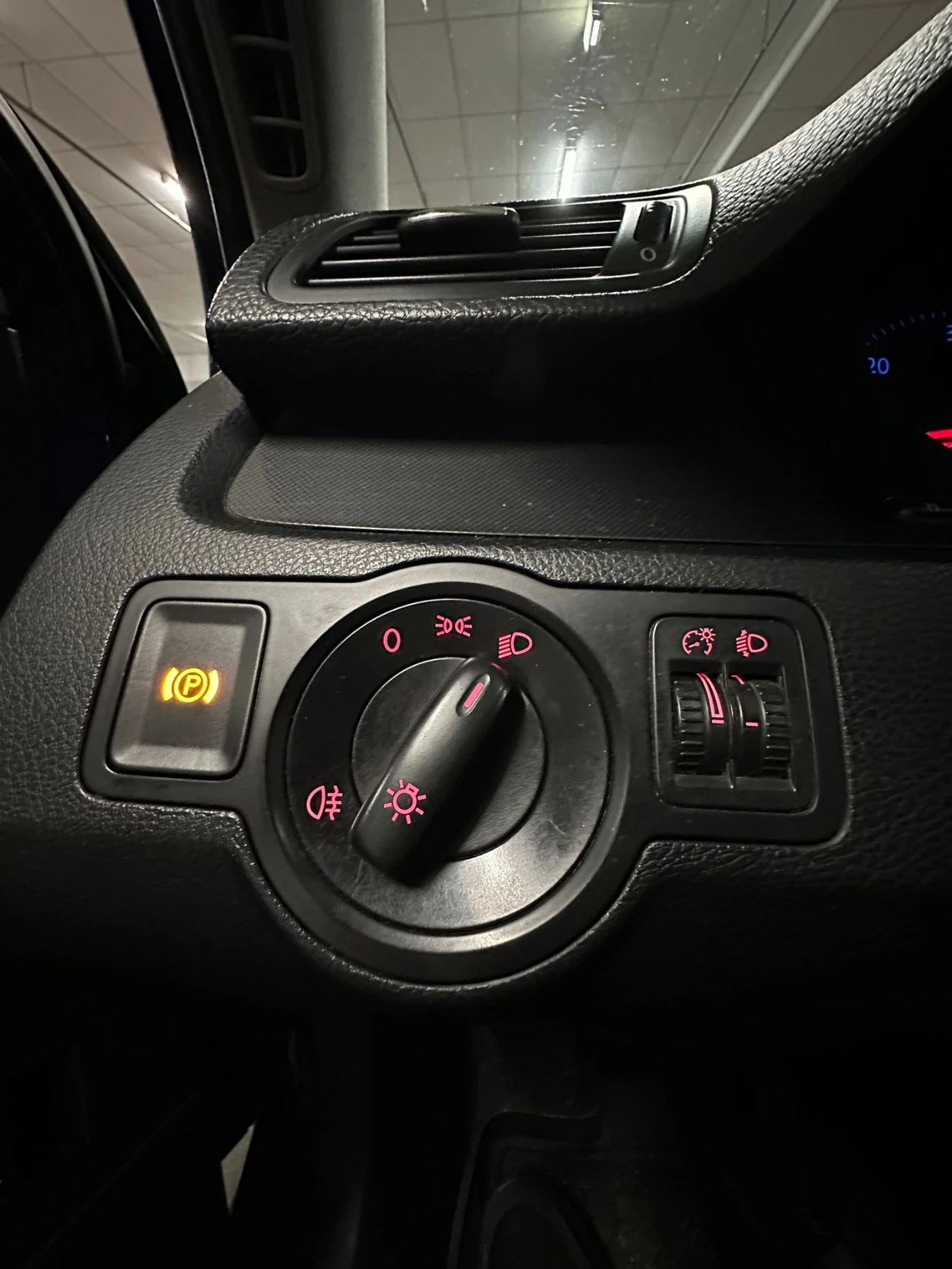 VW Passat Passat B6 2.0tdi  - изображение 9