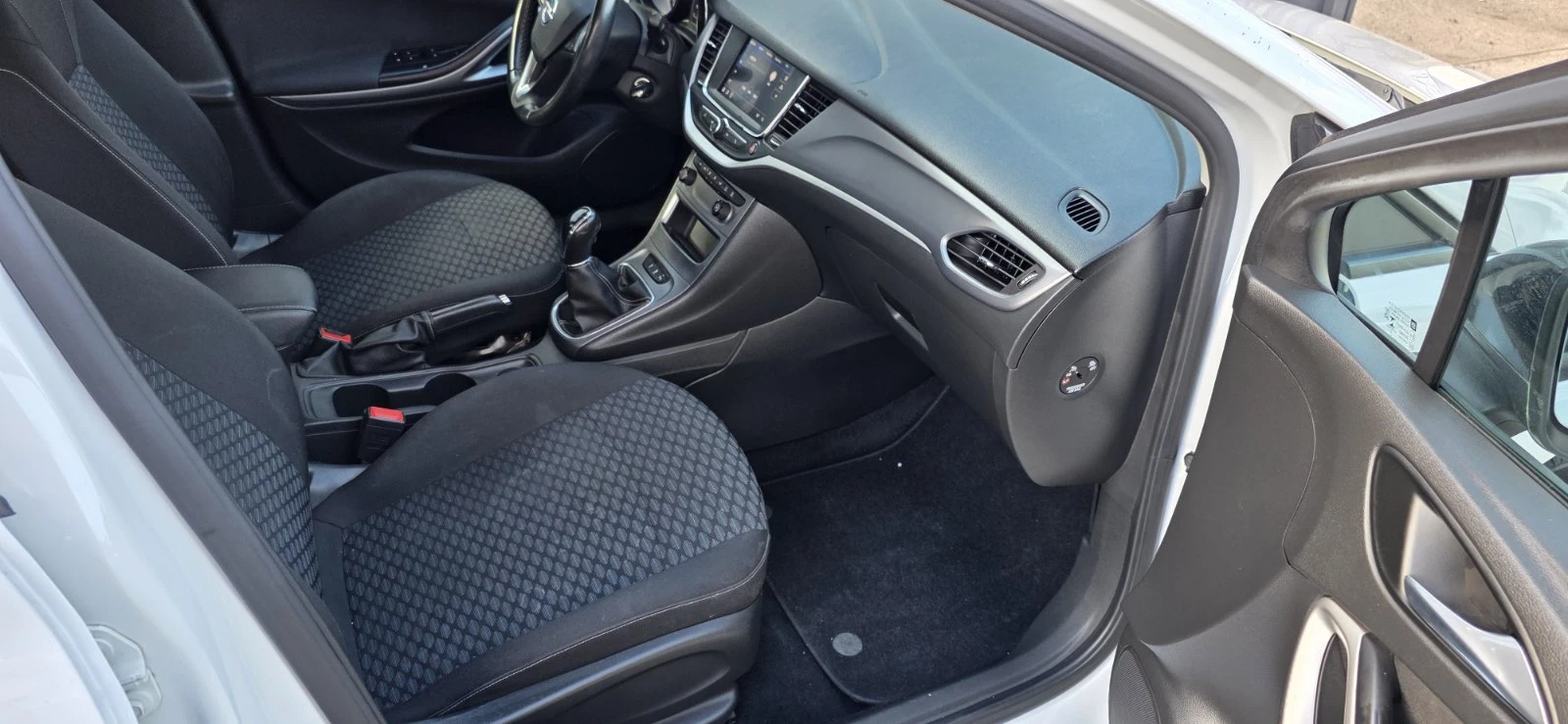 Opel Astra Ambition Plus 2, 0 TDI  - изображение 6