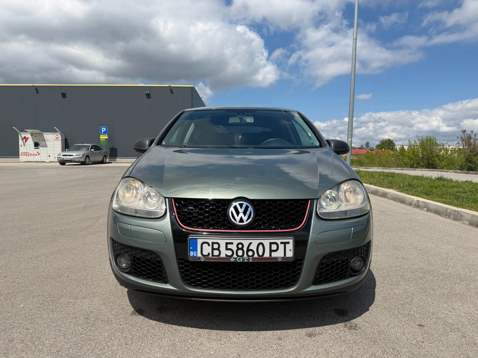 VW Golf 1.6, снимка 2 - Автомобили и джипове - 54381556