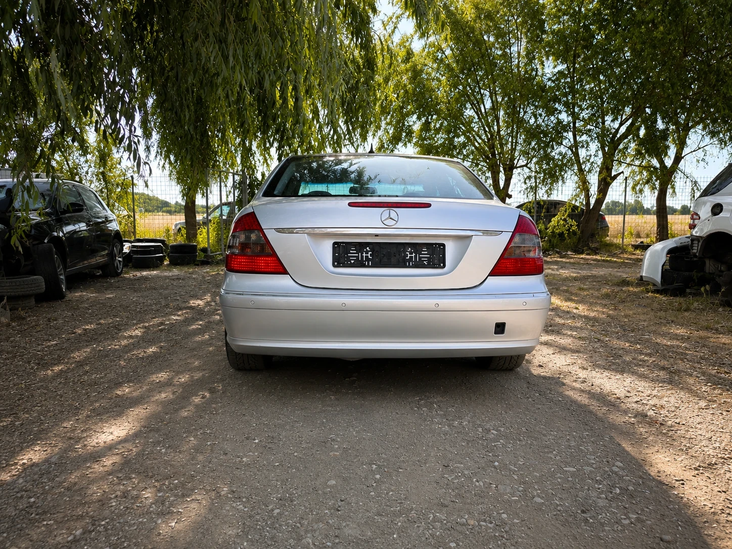 Mercedes-Benz E 200 2.0 компресор, снимка 4 - Автомобили и джипове - 55087710