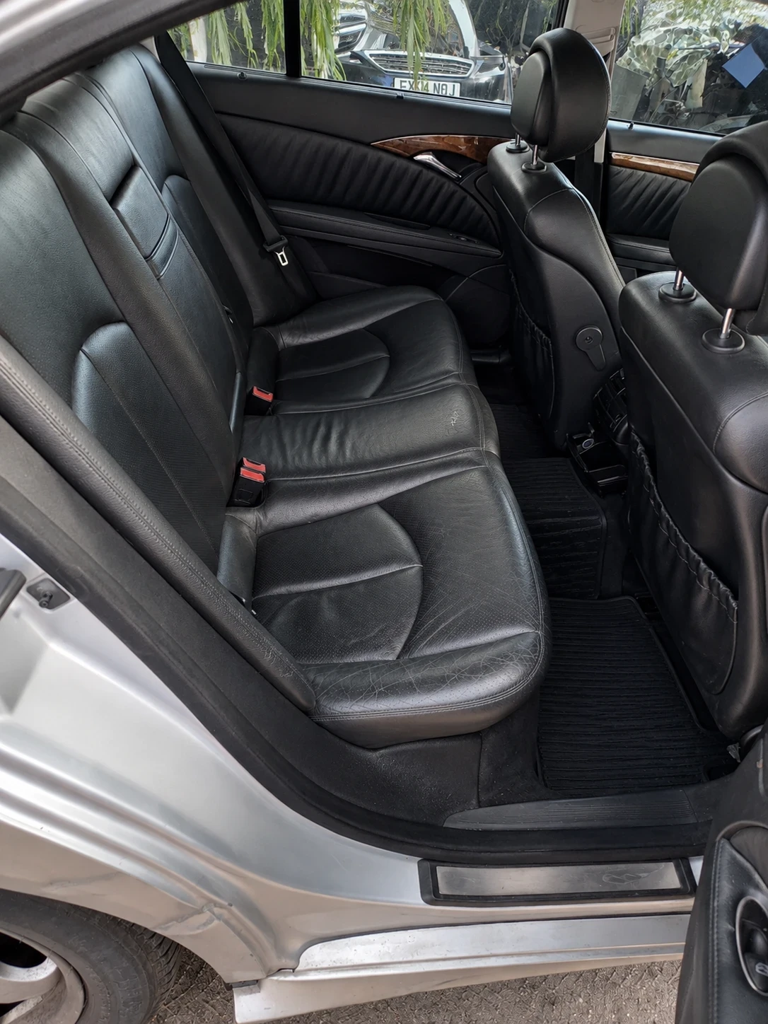 Mercedes-Benz E 200 2.0 компресор, снимка 12 - Автомобили и джипове - 55087710