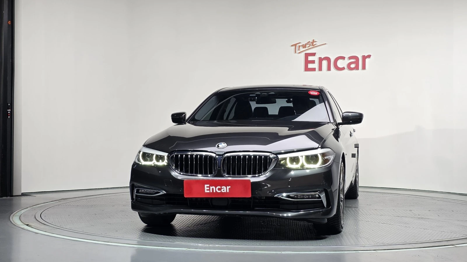 BMW 520 ЛЮК* HUD* ПОДГРЕВ ВОЛАН* ЕЛ. БАГАЖНИК* КРАЙНА ЦЕНА, снимка 3 - Автомобили и джипове - 55344731