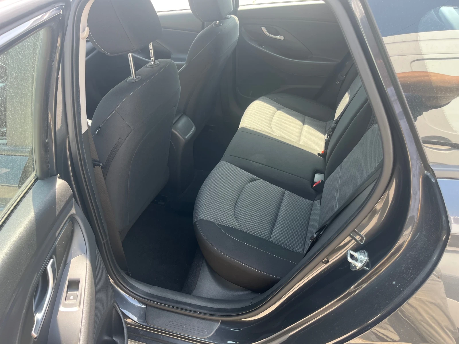 Hyundai I30 | Mobile.bg � ����������� 10