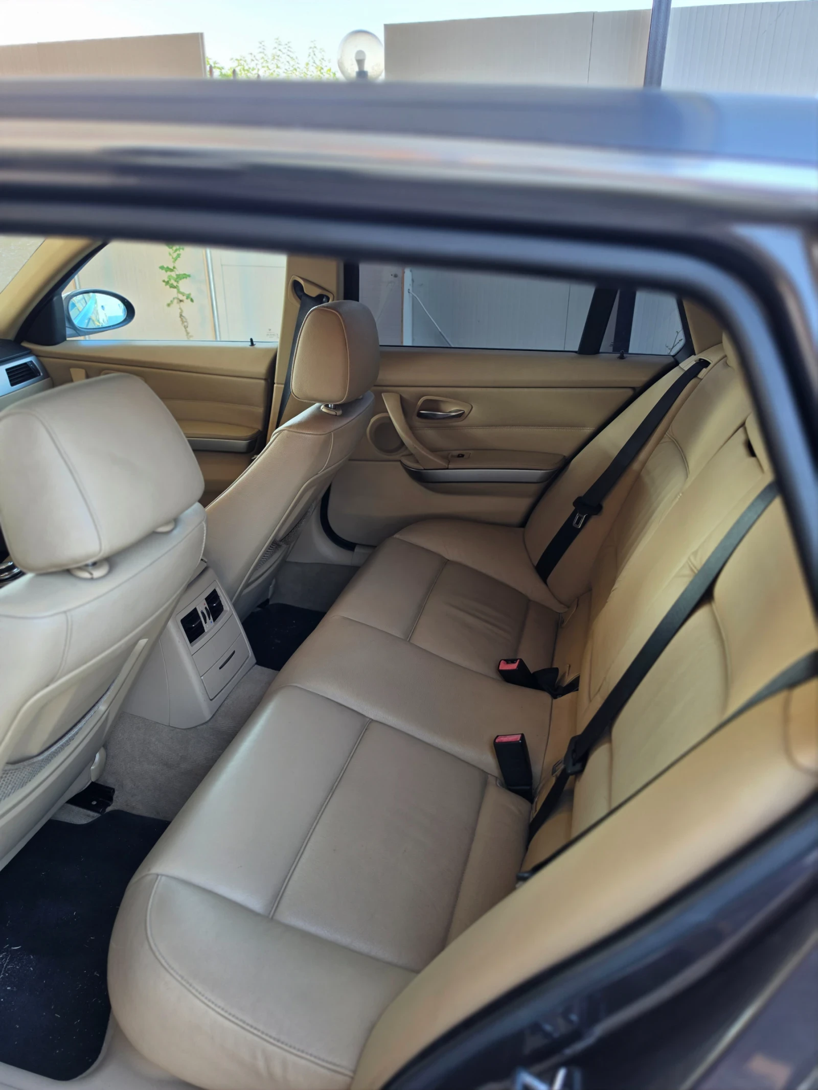 BMW 330, снимка 6 - Автомобили и джипове - 55523932