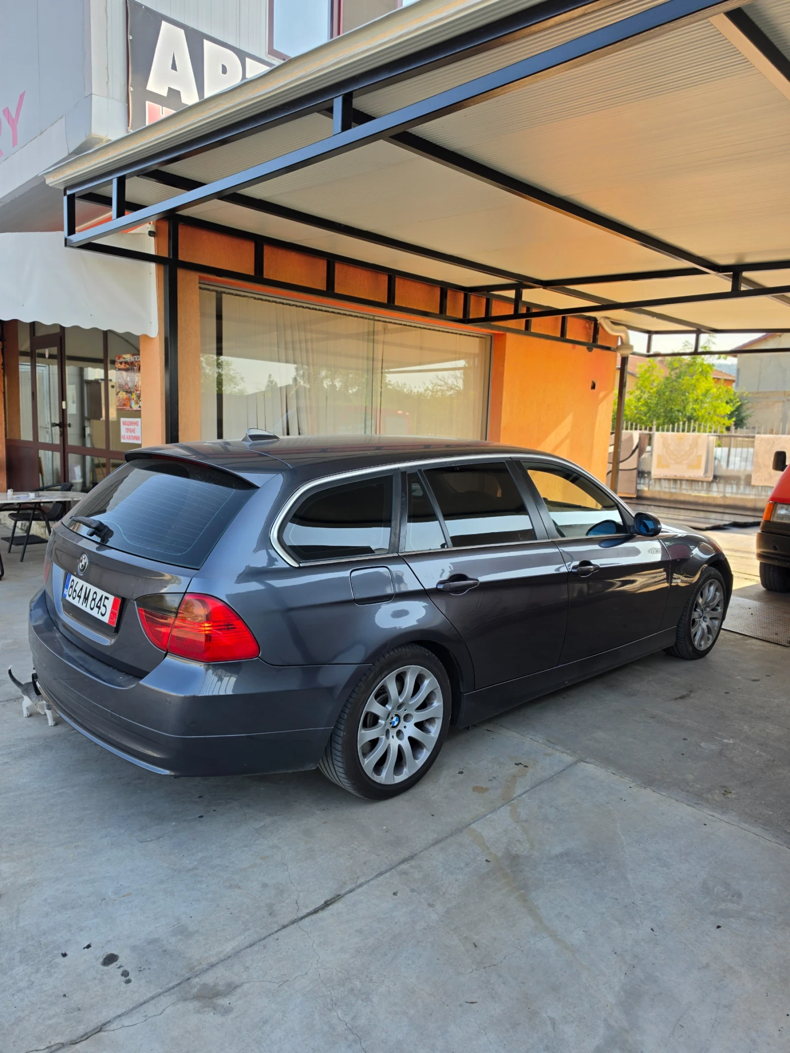 BMW 330, снимка 2 - Автомобили и джипове - 55523932