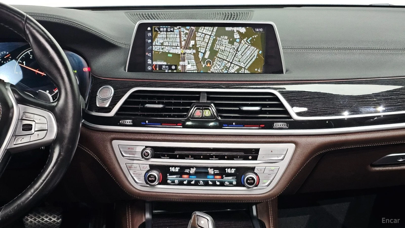BMW 740 Li xDrive* 360* HUD* HARMAN* МАСАЖ* ОБДУХ* ТАБЛЕТ, снимка 5 - Автомобили и джипове - 55646295