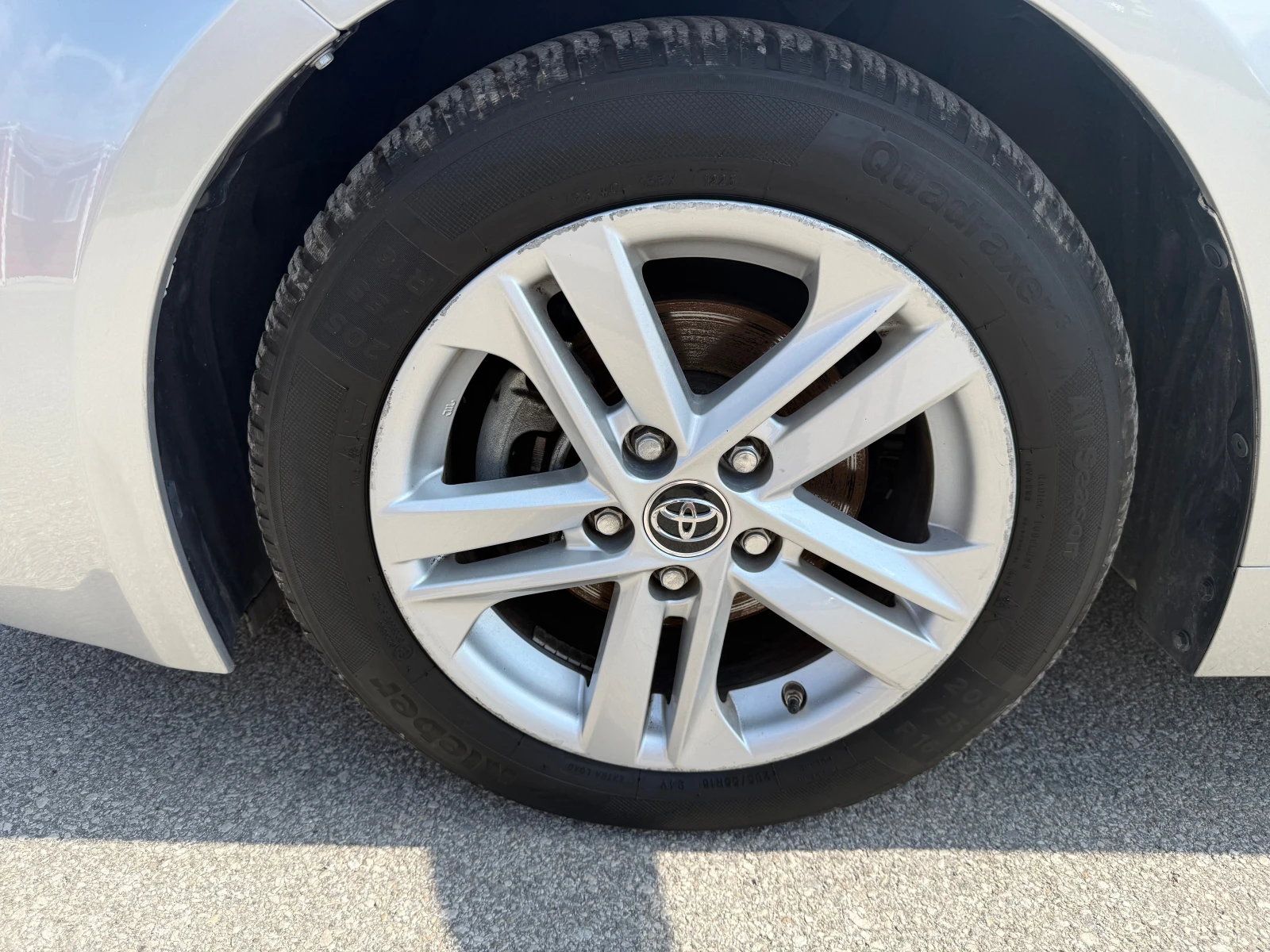 Toyota Corolla 1.8h  Active-cvt ! 100% РЕАЛНИ КИЛОМЕТРИ !, снимка 7 - Автомобили и джипове - 55654850
