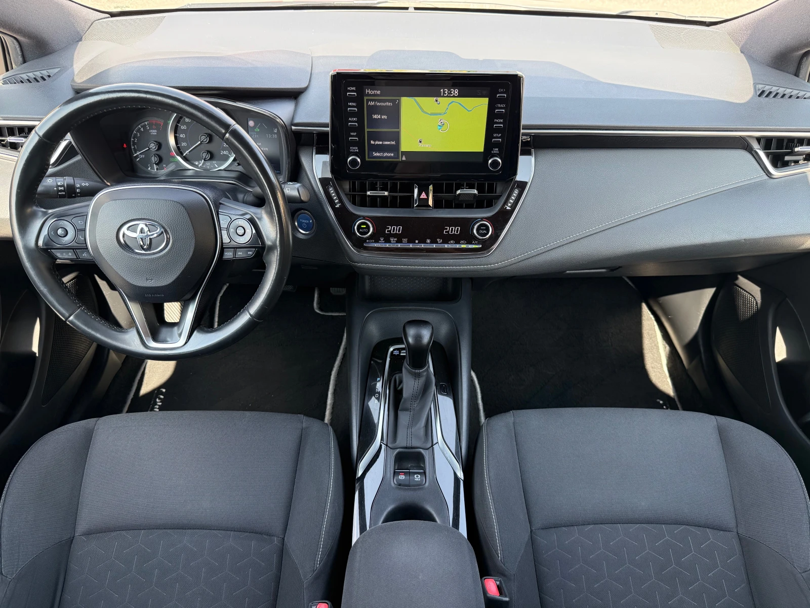 Toyota Corolla 1.8h  Active-cvt ! 100% РЕАЛНИ КИЛОМЕТРИ !, снимка 11 - Автомобили и джипове - 55654850