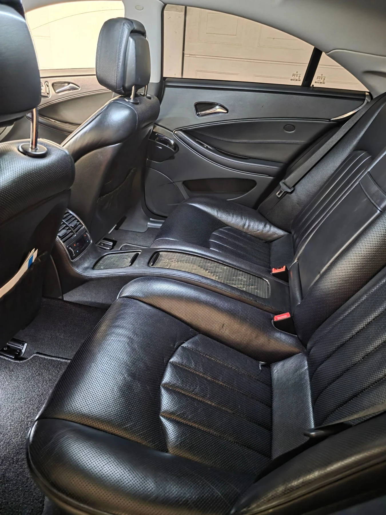 Mercedes-Benz CLS 350, снимка 13 - Автомобили и джипове - 56358353