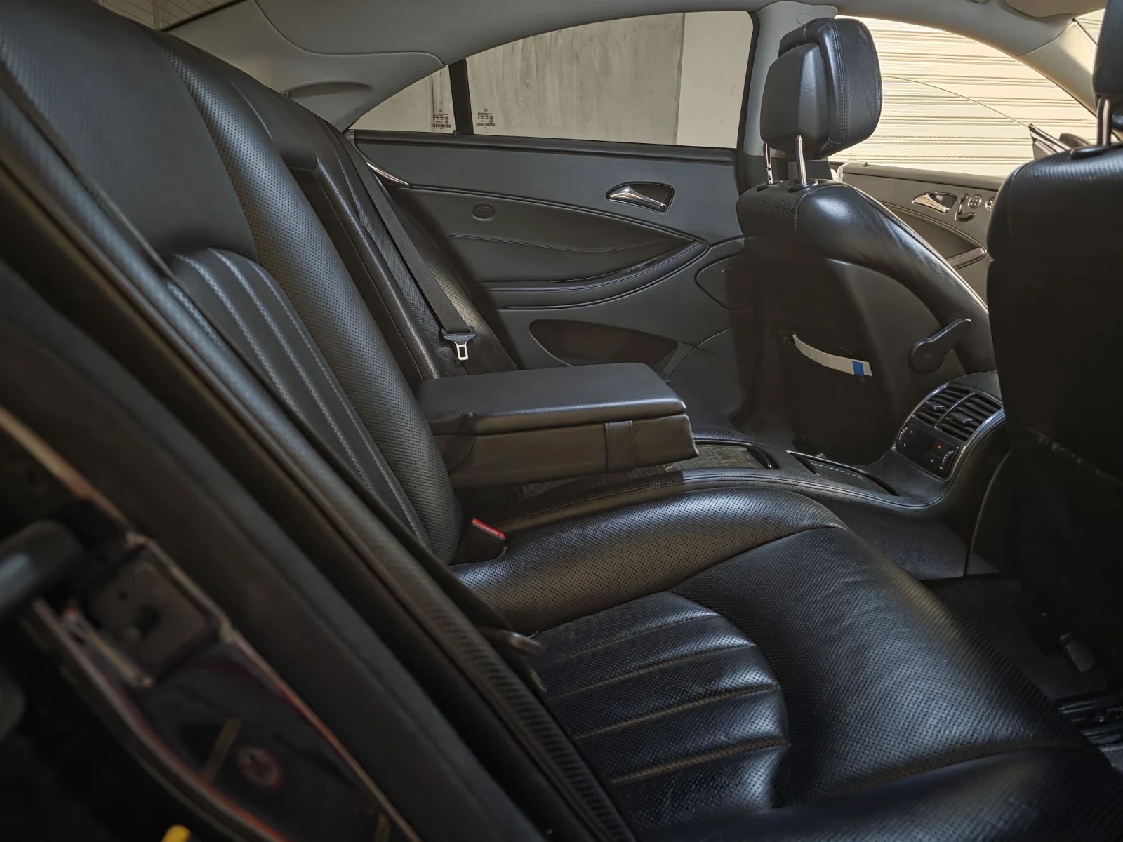 Mercedes-Benz CLS 350, снимка 14 - Автомобили и джипове - 56358353