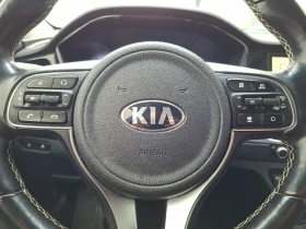 Kia Niro 65 kWh ExecutiveLine, снимка 10