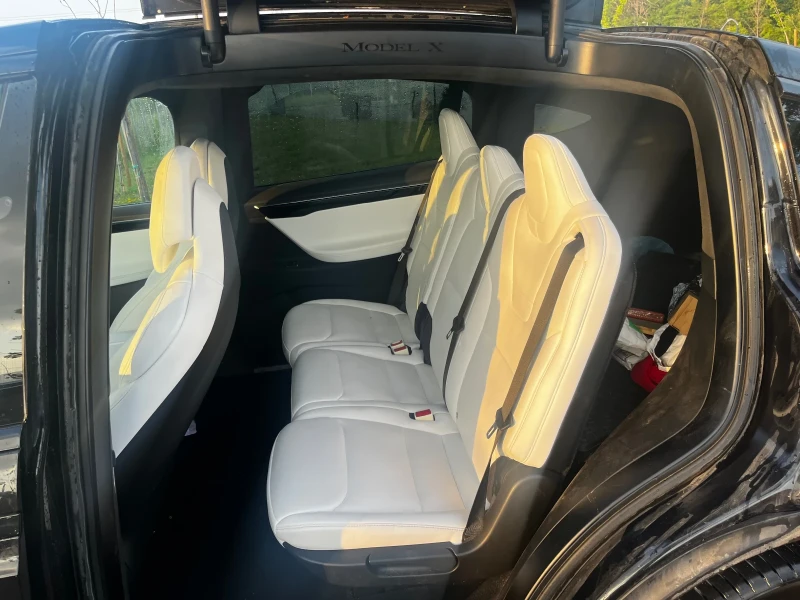 Tesla Model X 90d, снимка 8 - Автомобили и джипове - 52347422