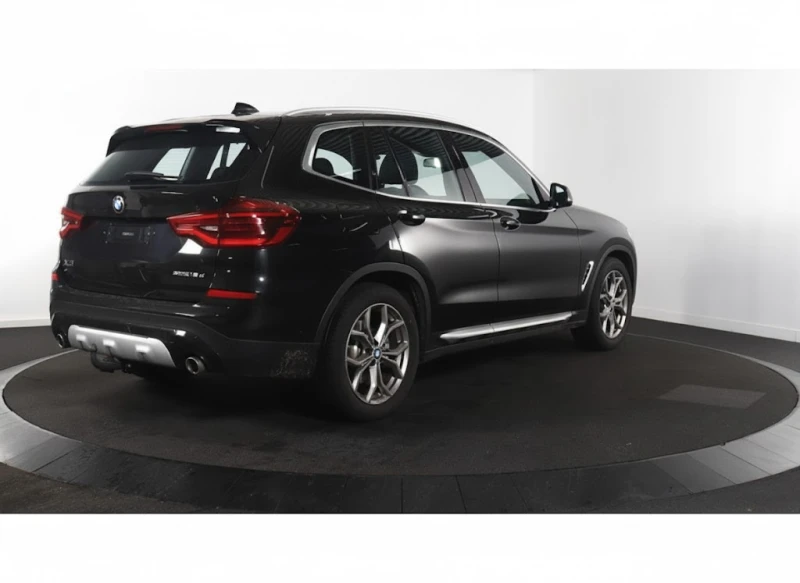 BMW X3 X3 18d Executive, снимка 2 - Автомобили и джипове - 52253722