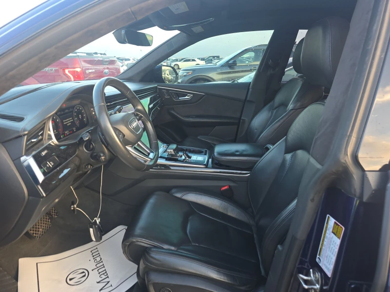Audi Q8 3.0T* PRESTIGE* MATRIX* ПОДГРЕВ* 360КАМЕРА* LANE* , снимка 13 - Автомобили и джипове - 52576248