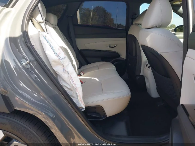 Hyundai Tucson 2.5L I-4 DI, DOHC, VVT, 187HP Front Wheel Drive, снимка 13 - Автомобили и джипове - 53046667