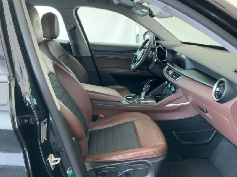 Alfa Romeo Stelvio 2.2 JTDM Executive 2WD, снимка 11 - Автомобили и джипове - 53522676