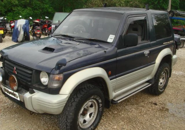 Mitsubishi Pajero 2.5 i 2.8TDI, снимка 2 - Автомобили и джипове - 46834270