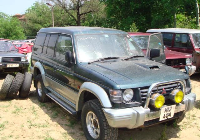 Mitsubishi Pajero 2.5 i 2.8TDI, снимка 6 - Автомобили и джипове - 46834270