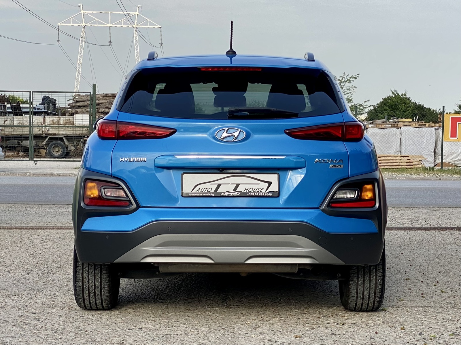 Hyundai Kona Premium* 1.6TGDI* 4x4* КАТО НОВА! - изображение 3