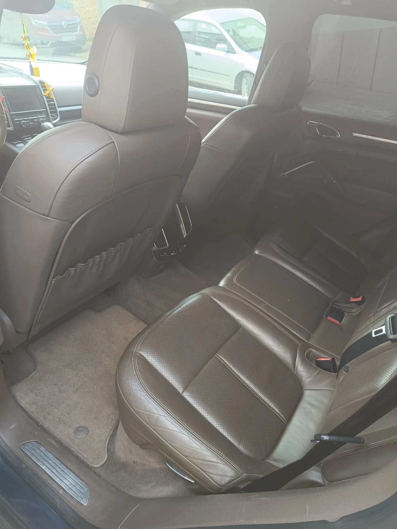 Porsche Cayenne S/FULL LED/CAMERA/BOSE/ПОДГРЕВ/ПАМЕТ/4.8iv8400кс н, снимка 9 - Автомобили и джипове - 53265754