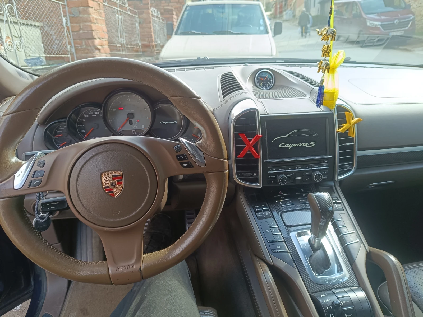Porsche Cayenne S/FULL LED/CAMERA/BOSE/ПОДГРЕВ/ПАМЕТ/4.8iv8400кс н, снимка 6 - Автомобили и джипове - 53265754