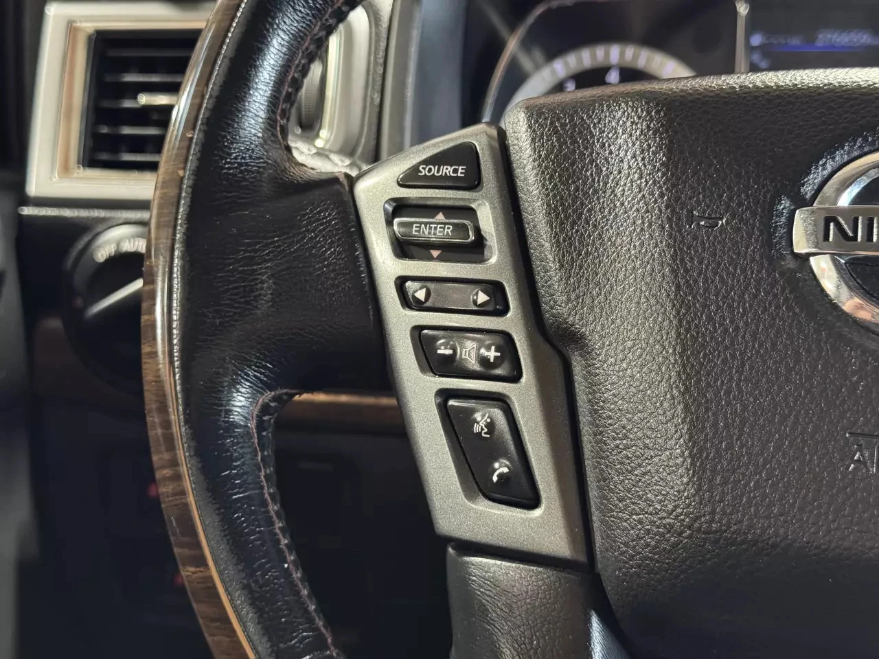 Nissan Titan crew cab 2019| PLATINUM| V8| 360| CARPLAY|  | Mobile.bg � ����������� 8