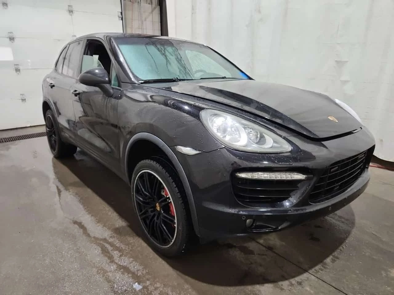 Porsche Cayenne TURBO | KEYLESS | ПОДГРЕВИ | CARFAX, снимка 2 - Автомобили и джипове - 53940105